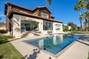Lets in the Sun - Villa La Cala